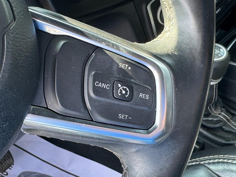 Jeep Wrangler Unlimited Vehicle Image 17