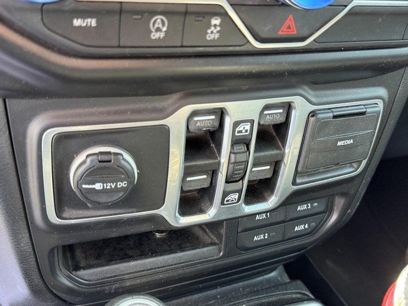 Jeep Wrangler Unlimited Vehicle Image 20