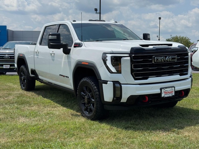GMC Sierra 2500HD Vehicle Image 02