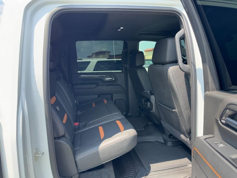 GMC Sierra 2500HD Vehicle Image 10