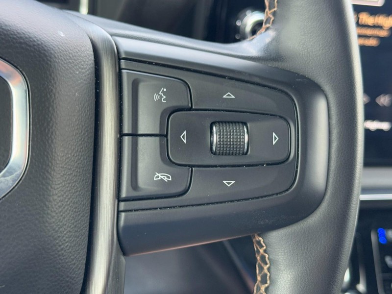 GMC Sierra 2500HD Vehicle Image 19