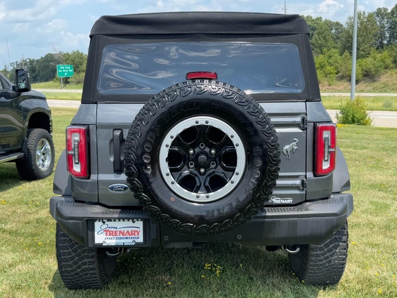 Ford Bronco Vehicle Image 04