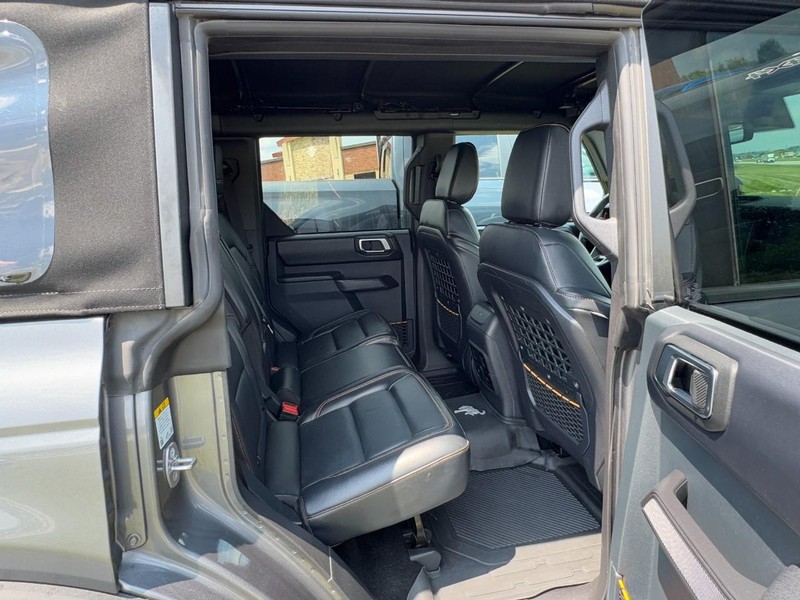Ford Bronco Vehicle Image 10