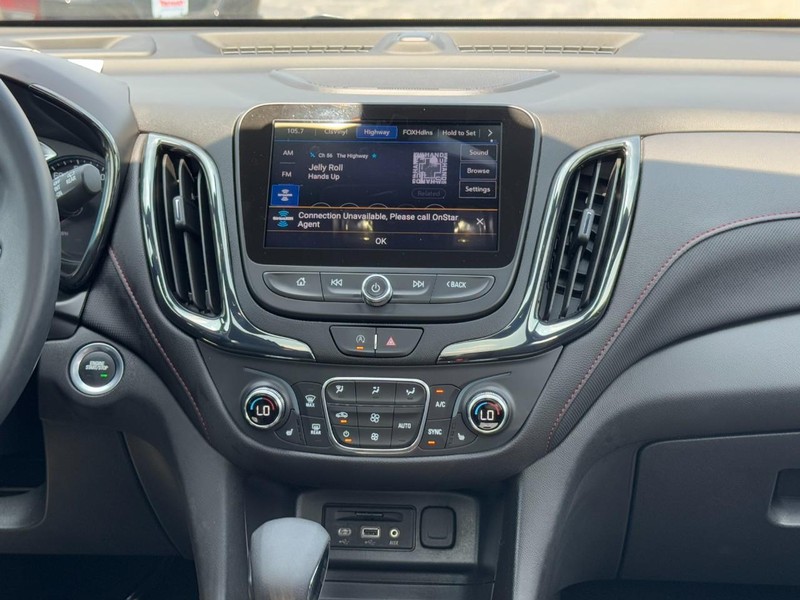 Chevrolet Equinox Vehicle Full-screen Gallery Image 13