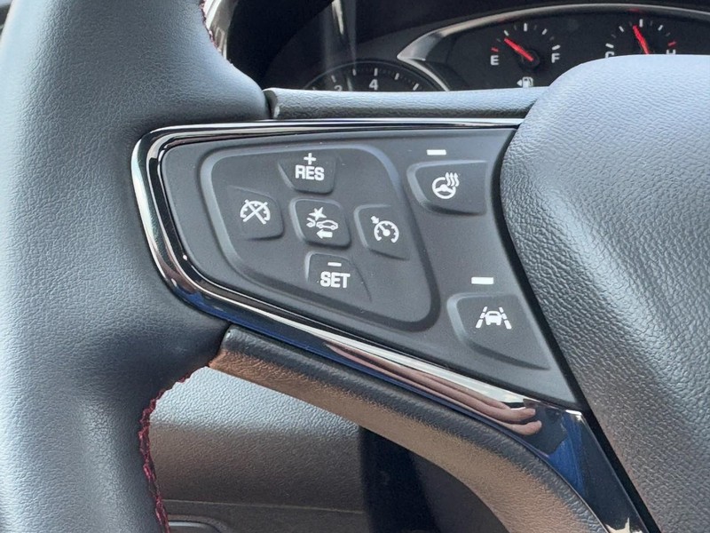 Chevrolet Equinox Vehicle Full-screen Gallery Image 16