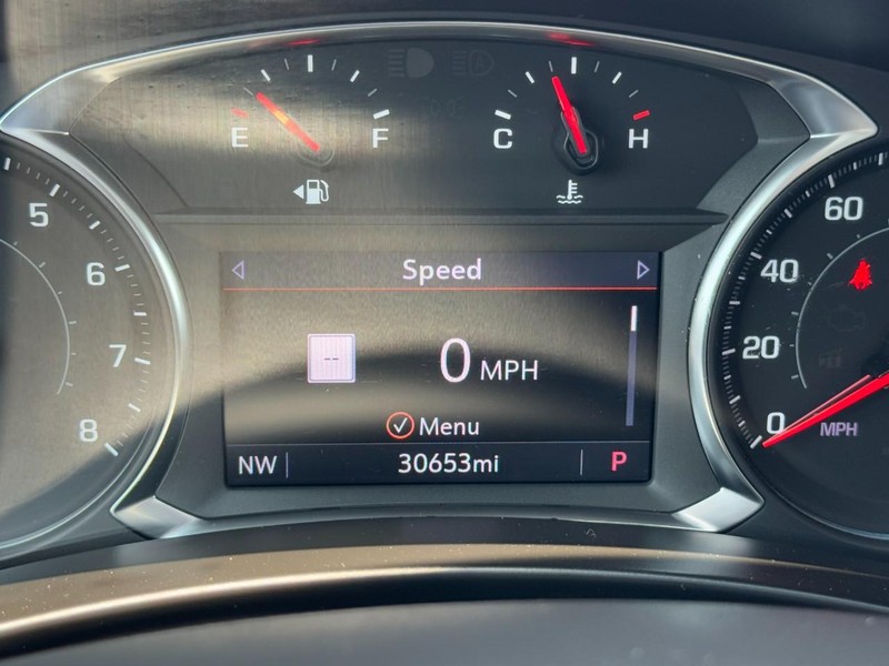 Chevrolet Equinox Vehicle Full-screen Gallery Image 18