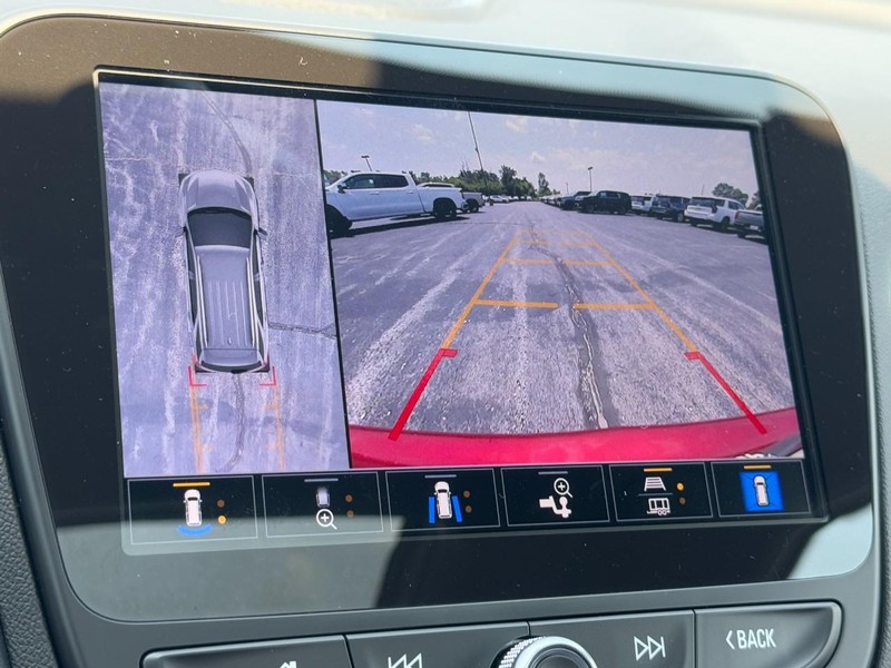 Chevrolet Equinox Vehicle Full-screen Gallery Image 20