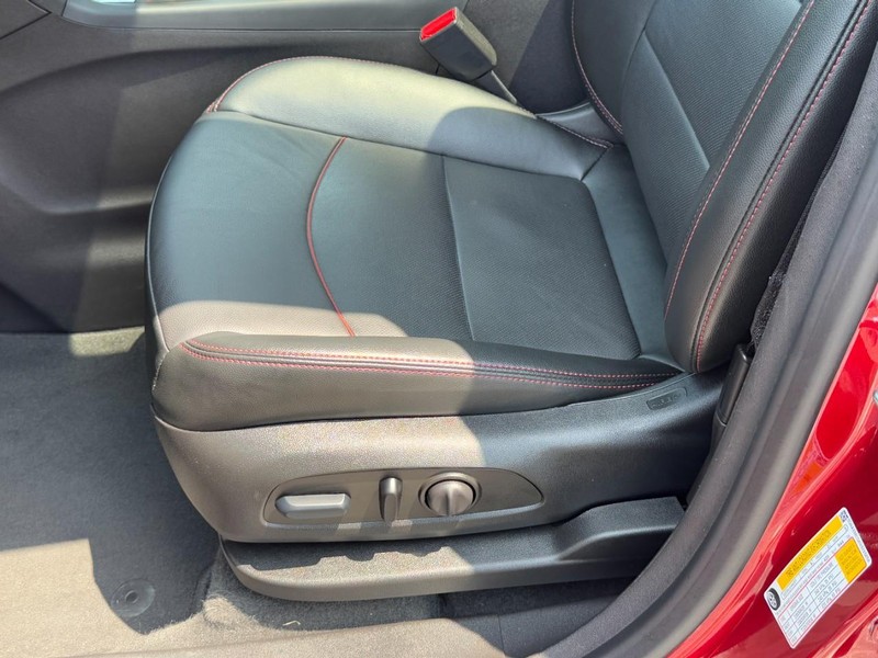 Chevrolet Equinox Vehicle Full-screen Gallery Image 22