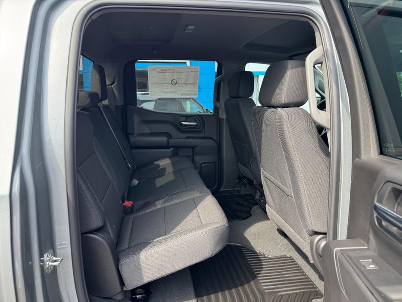 Chevrolet Silverado 1500 Vehicle Image 05