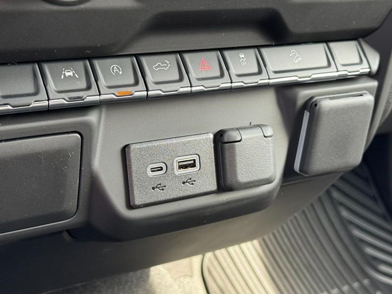 Chevrolet Silverado 1500 Vehicle Image 11
