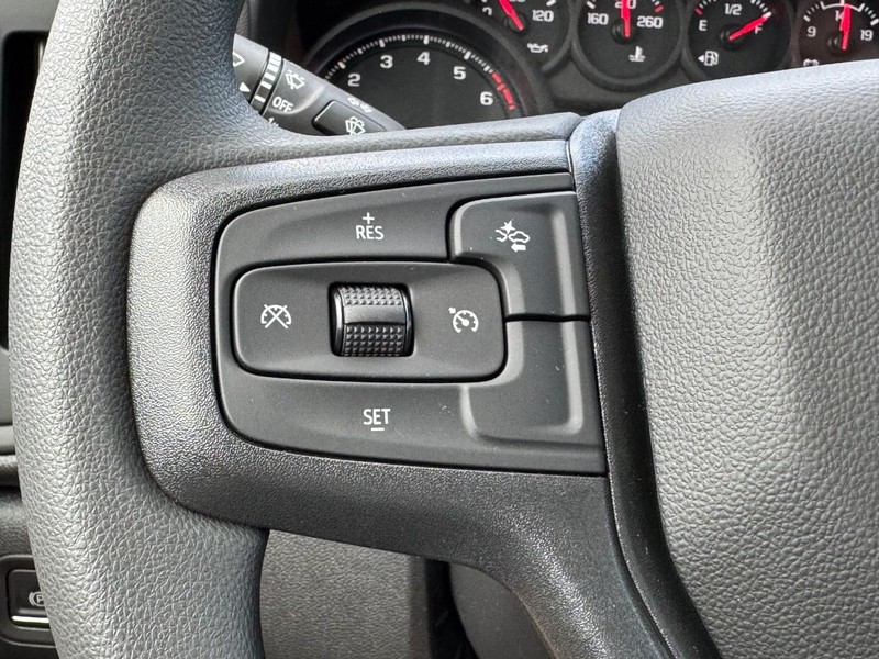 Chevrolet Silverado 1500 Vehicle Image 10