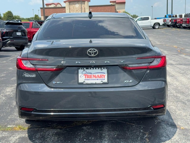 Toyota Camry Vehicle Image 04