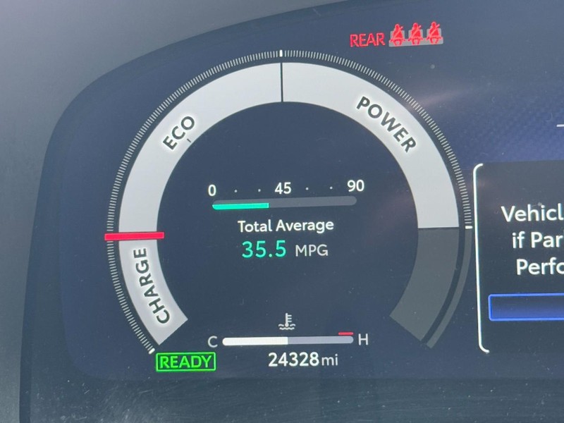 Toyota Camry Vehicle Image 18