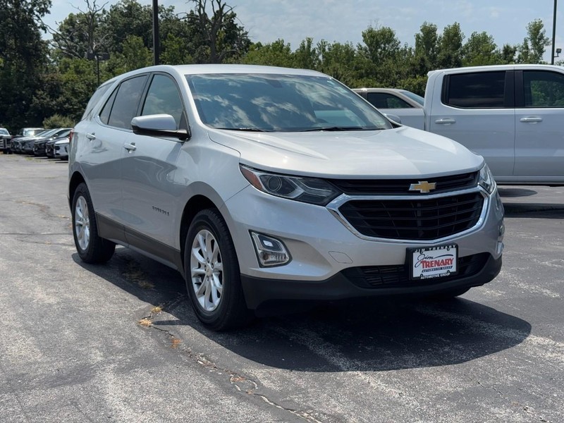 Chevrolet Equinox Vehicle Full-screen Gallery Image 02