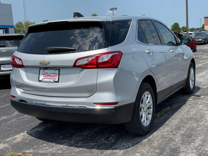 Chevrolet Equinox Vehicle Full-screen Gallery Image 03