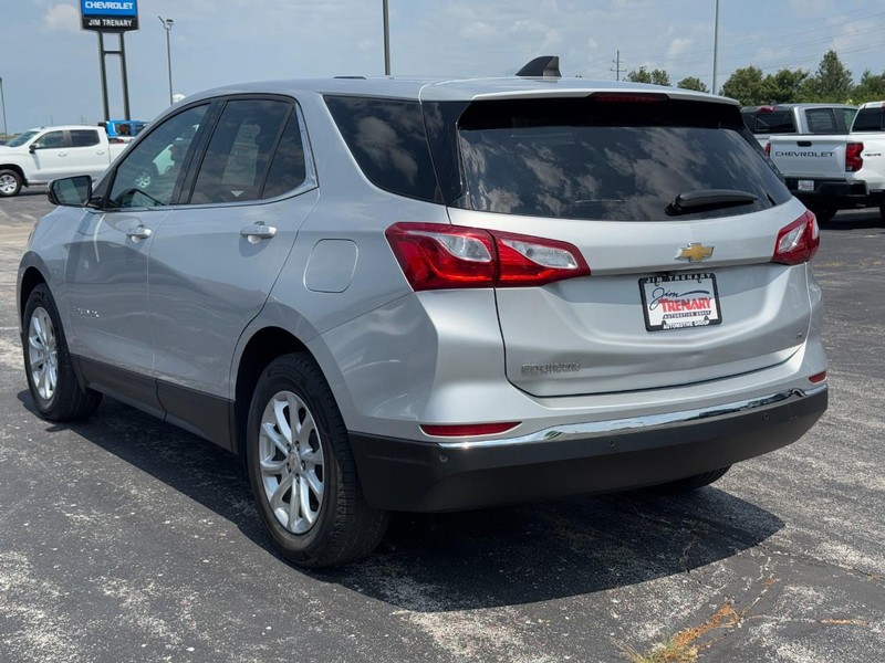 Chevrolet Equinox Vehicle Full-screen Gallery Image 05