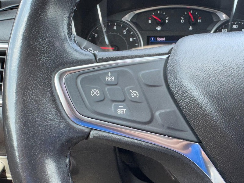 Chevrolet Equinox Vehicle Full-screen Gallery Image 15