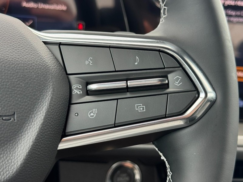 Chevrolet Traverse Vehicle Image 12