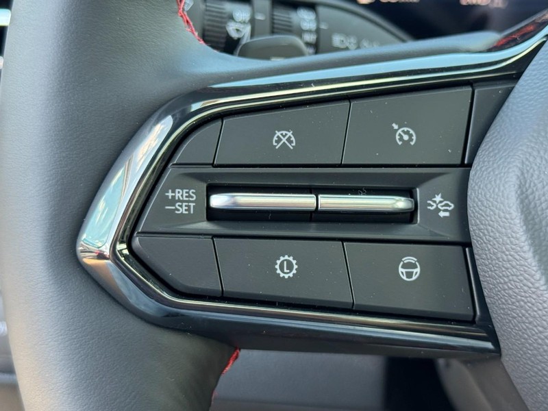 Chevrolet Traverse Vehicle Image 12