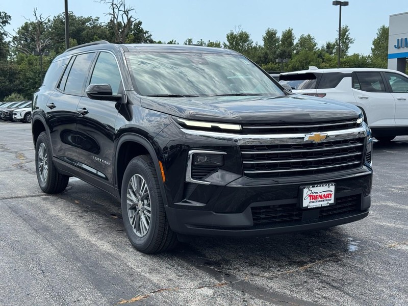 Chevrolet Traverse Vehicle Image 02