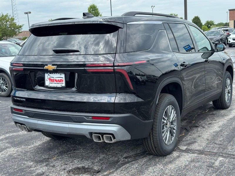 Chevrolet Traverse Vehicle Image 03