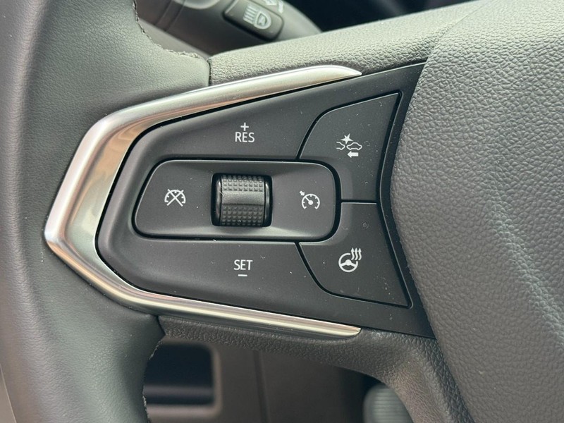 Chevrolet TrailBlazer Vehicle Image 10