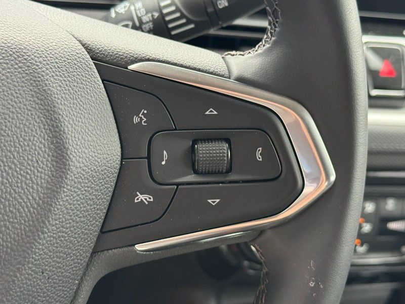 Chevrolet TrailBlazer Vehicle Image 11