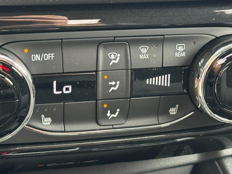 Chevrolet TrailBlazer Vehicle Image 13