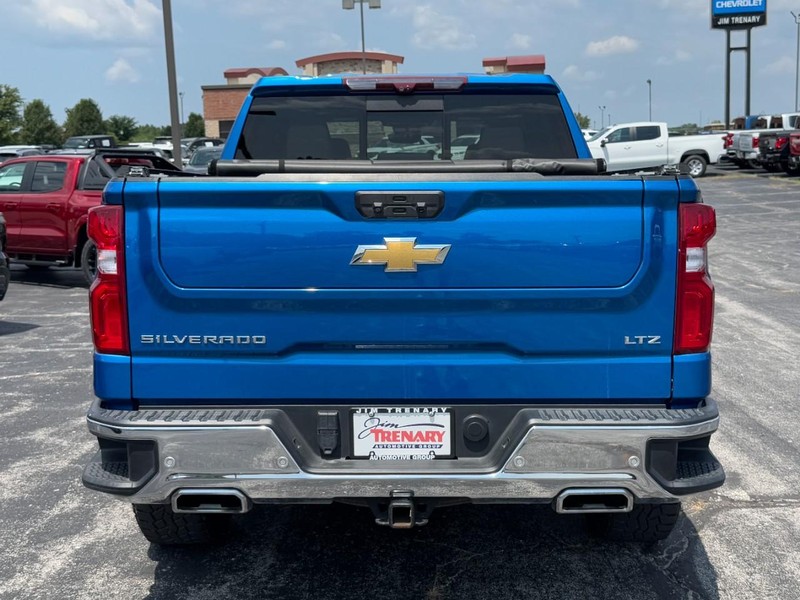 Chevrolet Silverado 1500 Vehicle Full-screen Gallery Image 04