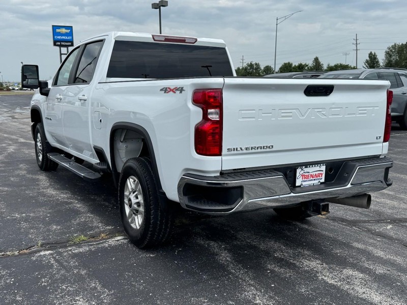 Chevrolet Silverado 2500HD Vehicle Image 06
