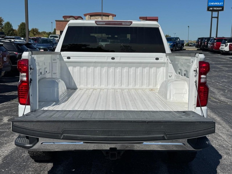 Chevrolet Silverado 1500 Vehicle Image 05