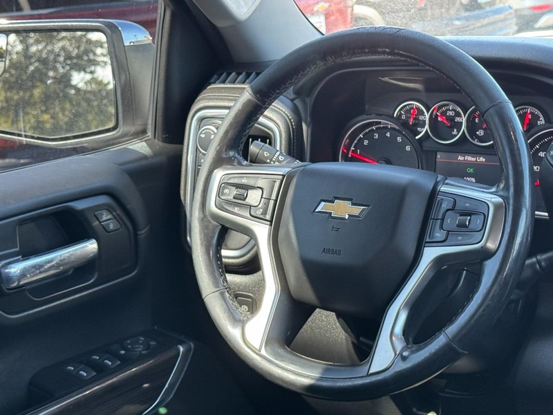 Chevrolet Silverado 1500 Vehicle Image 12