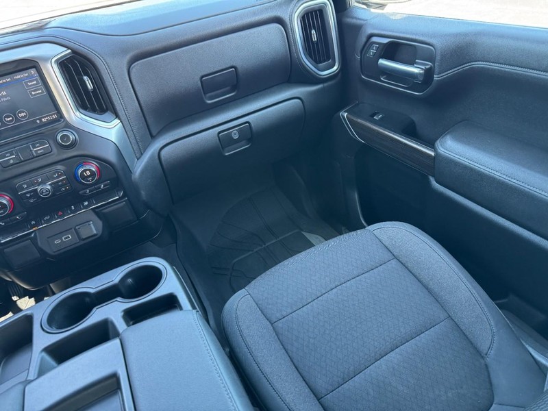 Chevrolet Silverado 1500 Vehicle Image 15