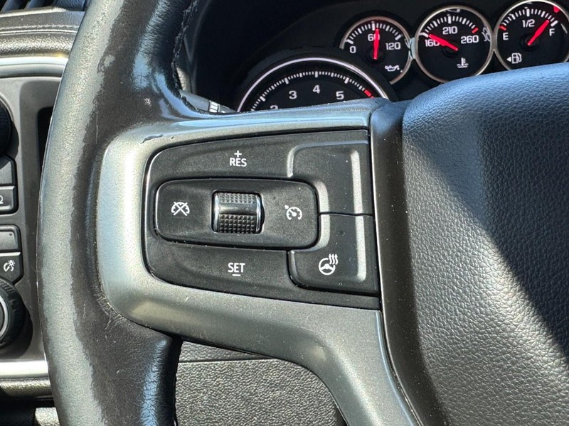 Chevrolet Silverado 1500 Vehicle Image 16