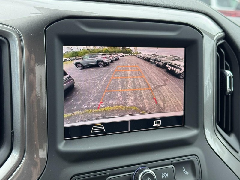 Chevrolet Silverado 1500 Vehicle Image 13