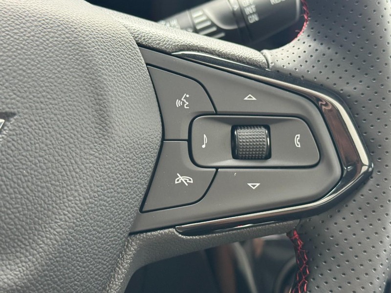 Chevrolet TrailBlazer Vehicle Image 11