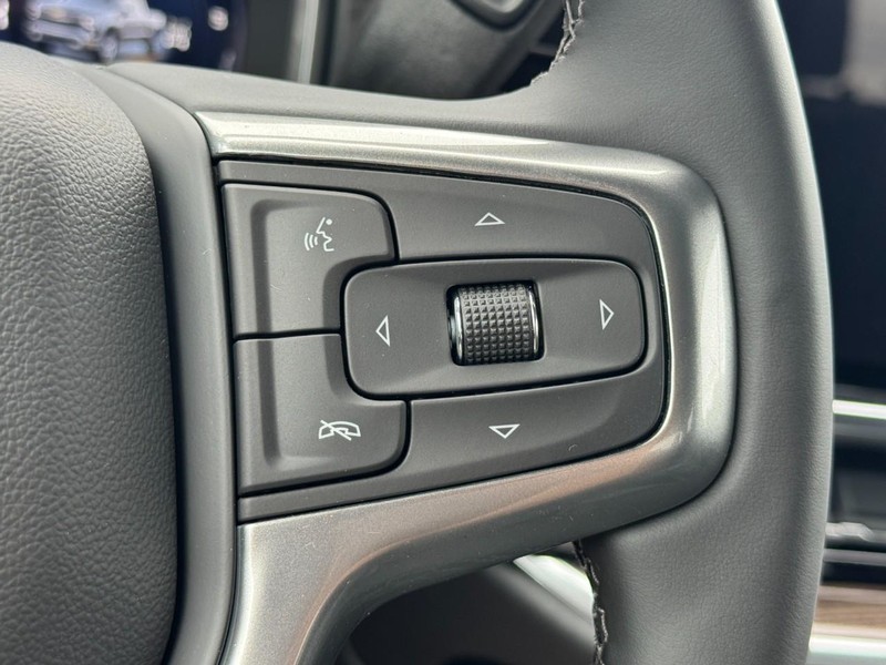 Chevrolet Silverado 1500 Vehicle Image 11