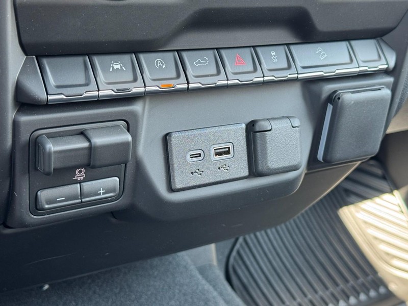 Chevrolet Silverado 1500 Vehicle Image 11