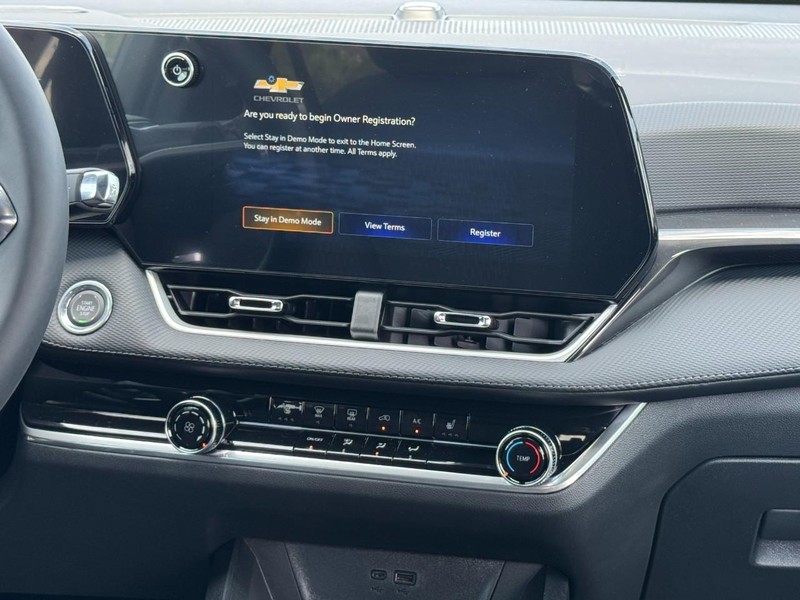 Chevrolet Equinox Vehicle Image 08