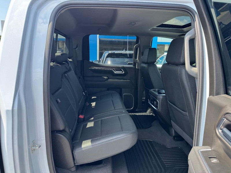Chevrolet Silverado 1500 Vehicle Image 10