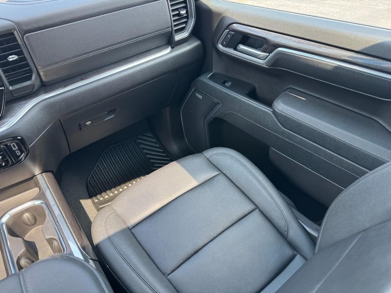 Chevrolet Silverado 1500 Vehicle Image 15