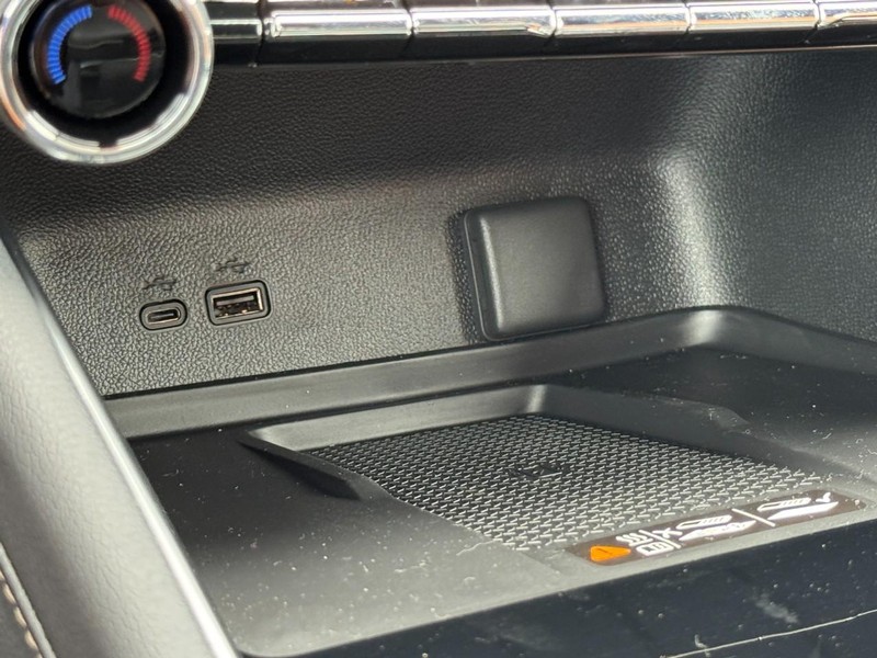 Chevrolet Traverse Vehicle Image 13