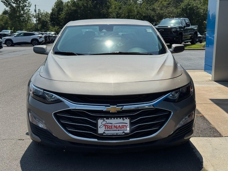 Chevrolet Malibu Vehicle Full-screen Gallery Image 09