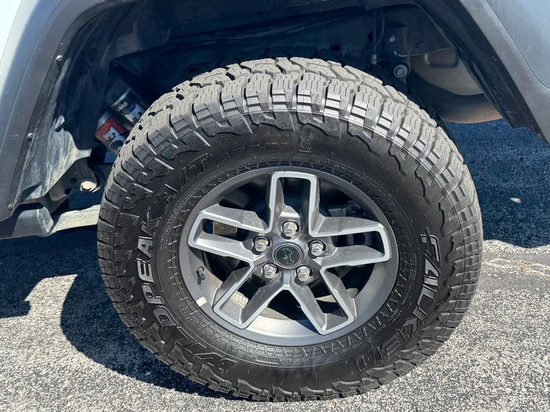 Jeep Gladiator Vehicle Image 07