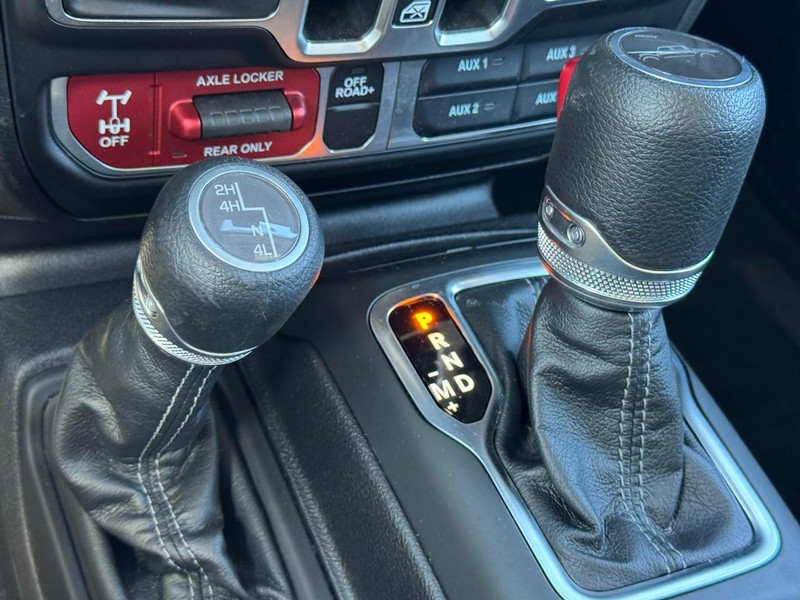 Jeep Gladiator Vehicle Image 19