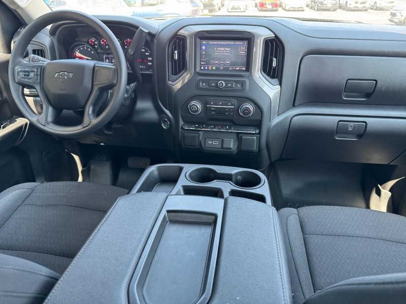 Chevrolet Silverado 1500 Vehicle Image 11