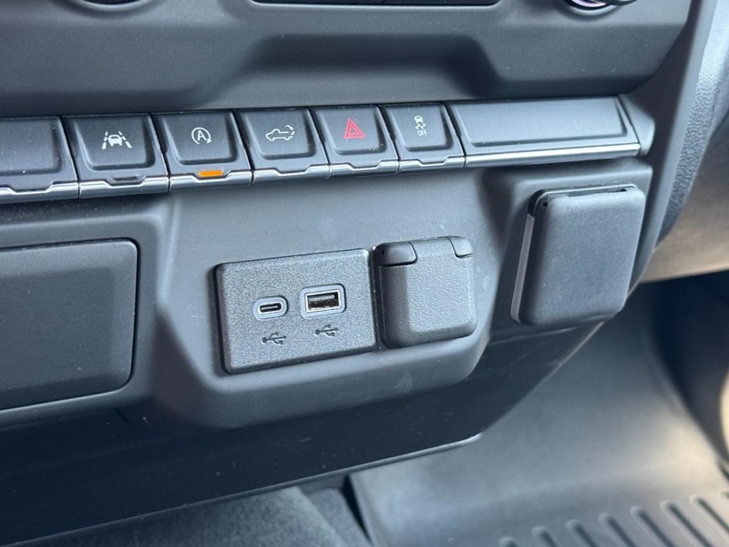 Chevrolet Silverado 1500 Vehicle Image 18