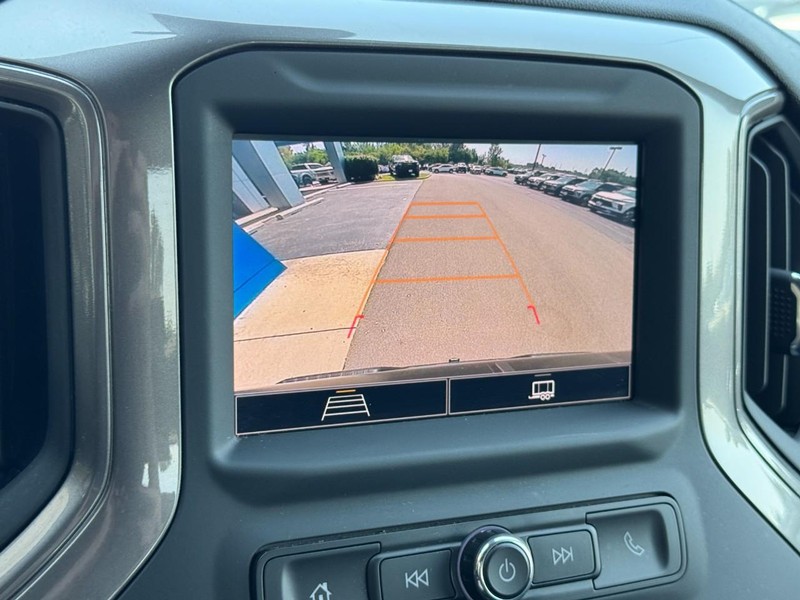 Chevrolet Silverado 1500 Vehicle Image 19