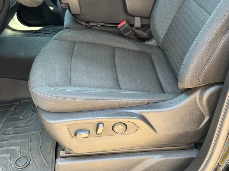 Chevrolet Silverado 1500 Vehicle Image 21