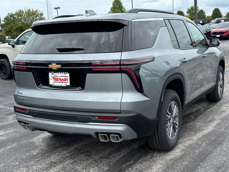 Chevrolet Traverse Vehicle Image 03